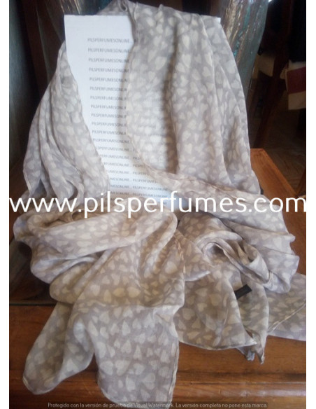 FOULARD VICTORIO & LUCCHINO  COLOR PIEDRA CON CORAZONES BEIGE