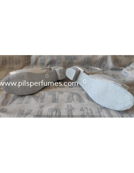 SANDALIAS PLATEADAS BAILE TALLA 37 PEQUEÑA.IDEAL PIE ANCHO